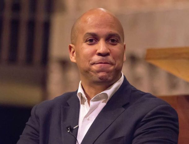 Cory Booker Introduces Marijuana Legalization Bill