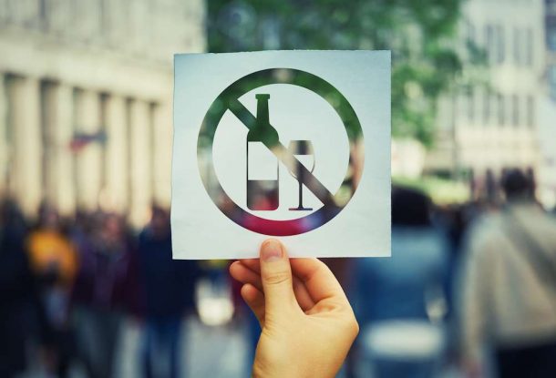 NYC Bans Alcohol Ads on City Properties to Reduce Problem Drinking | The Fix