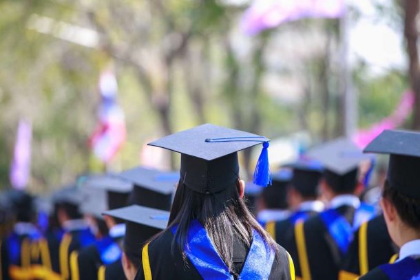High School Valedictorian Calls Out Teacher Who Was Regularly Intoxicated In Class