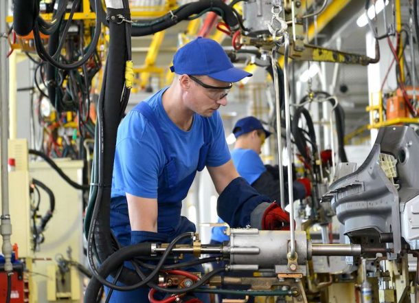 Autoworkers Union Pushes For Better Opioid Treatment 
