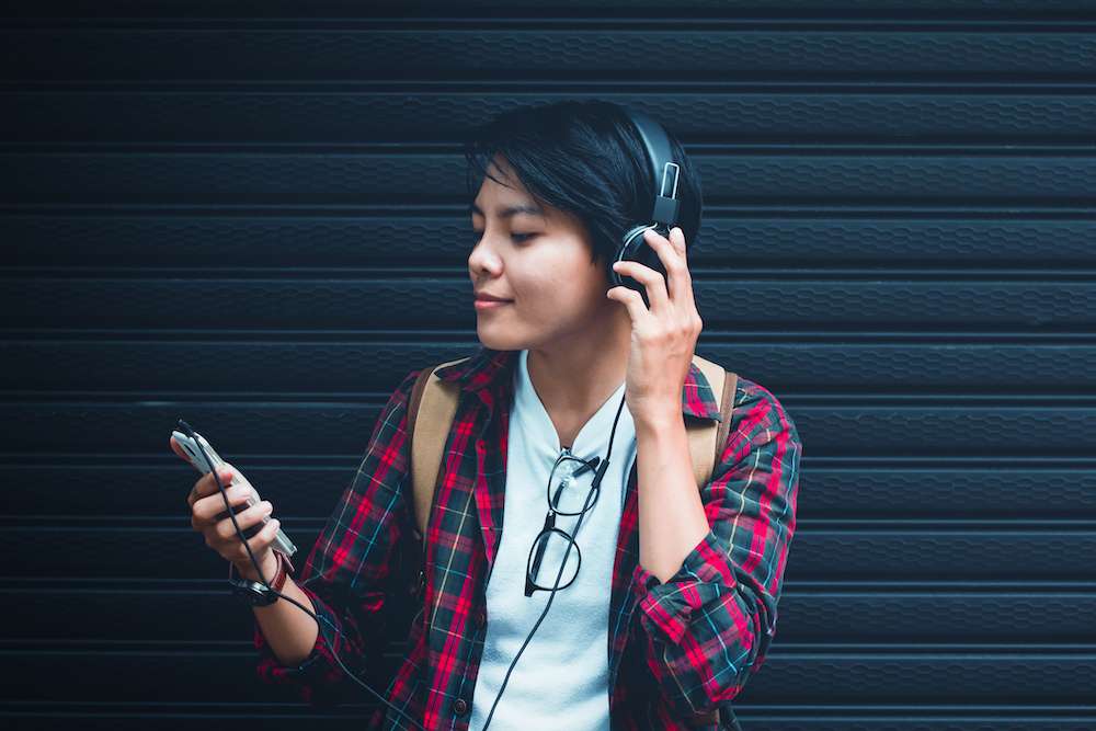 "Screenagers" Doc Explores Teens' Relationship With Tech, Mental Health