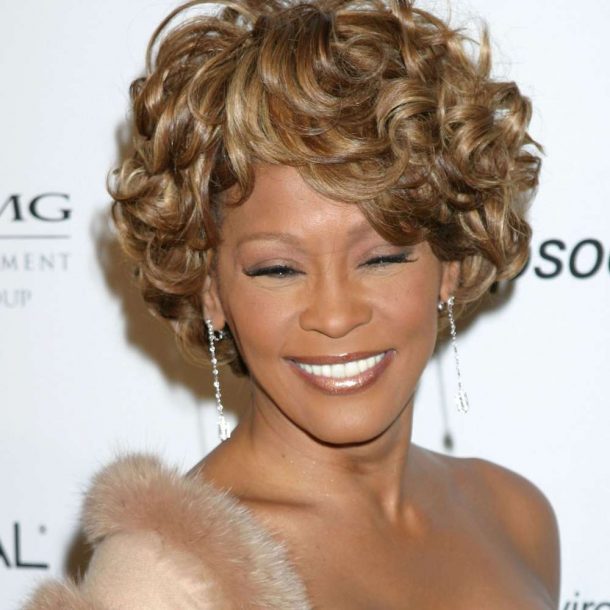 Whitney Houston First Tried Cocaine At 14, Best Friend Says